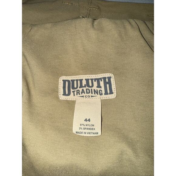 Duluth Trading Co Shorts Mens 44 Beige Flex Dry On The Fly Cargo Utility Relaxed - Picture 6 of 6